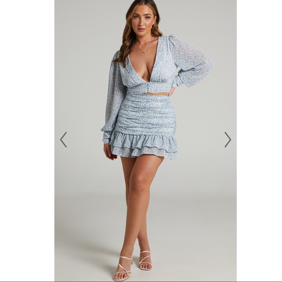 Showpo. Tops - NWOT Showpo 2 piece ruffle skirt set w/ Cropped Blouse